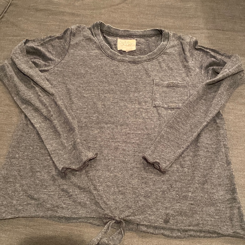 Chaser long sleeve front tie tee